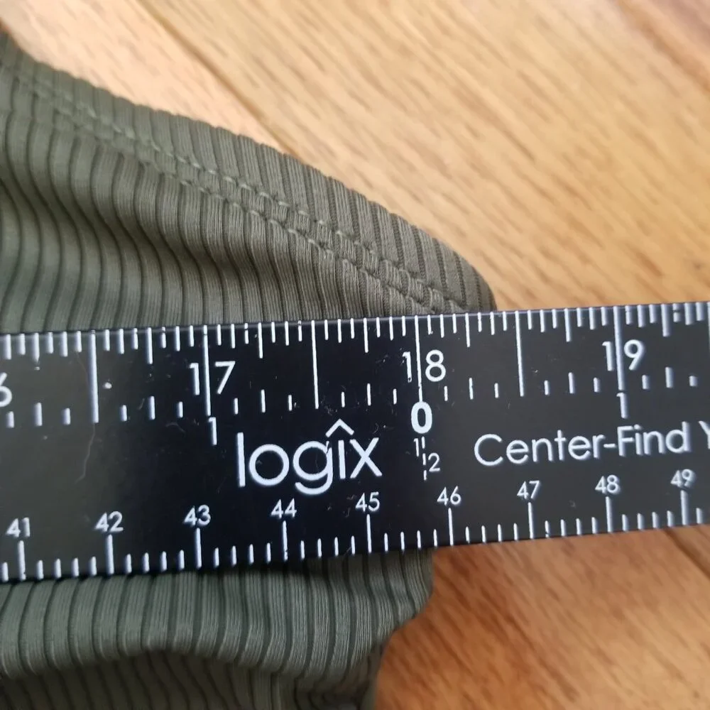 Hurley one-piece swimsuit XXL - Picture 6 of 6